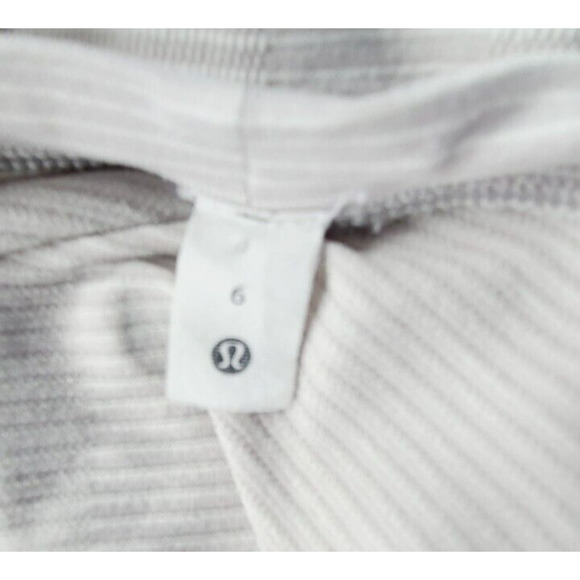 Lululemon Long Sleeve Stripped Shirt Size 6‎ - Picture 6 of 6